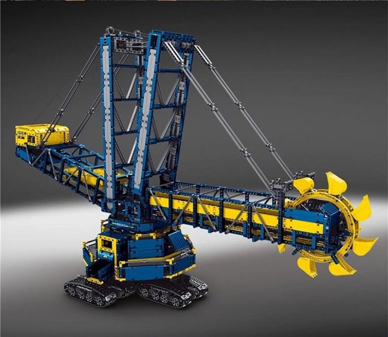 Mould King 17006 RC Bucket Wheel Excavator With 4588 Pieces MOULD KING