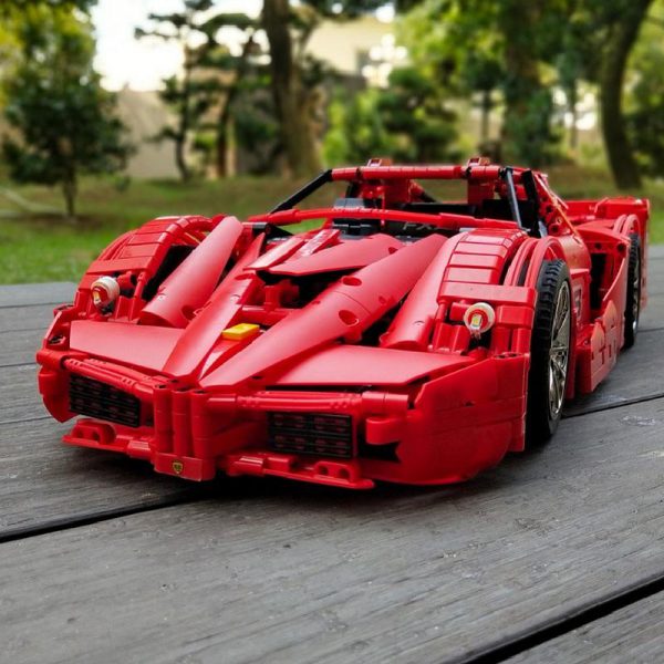 13085 Motor Function Car The 1 8 Red FXX Racing Sport Car Set 2 4Ghz APP 3 - MOULD KING