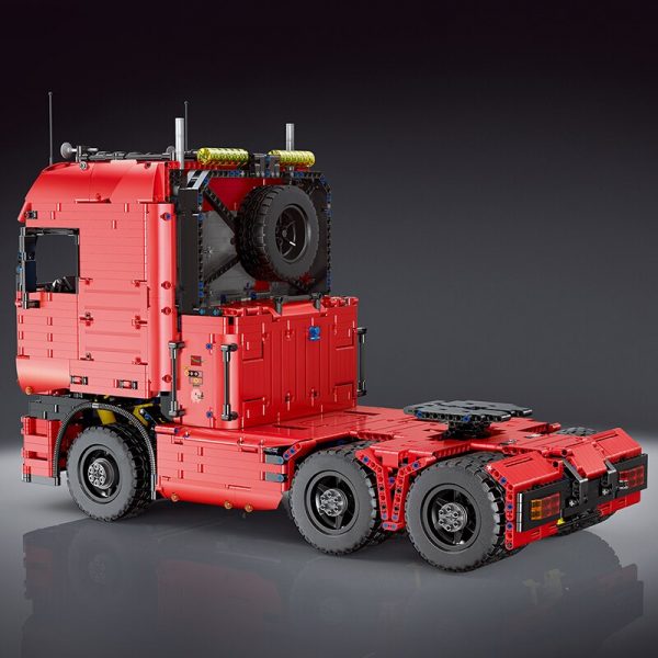 MOULDKING 19005 MOC-2475 Pneumatic Tractor Truck with 4825 pieces