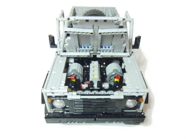 MOC 30043 Land Rover Defender 110 by Sheepo MOC FACTORY 51 - MOULD KING