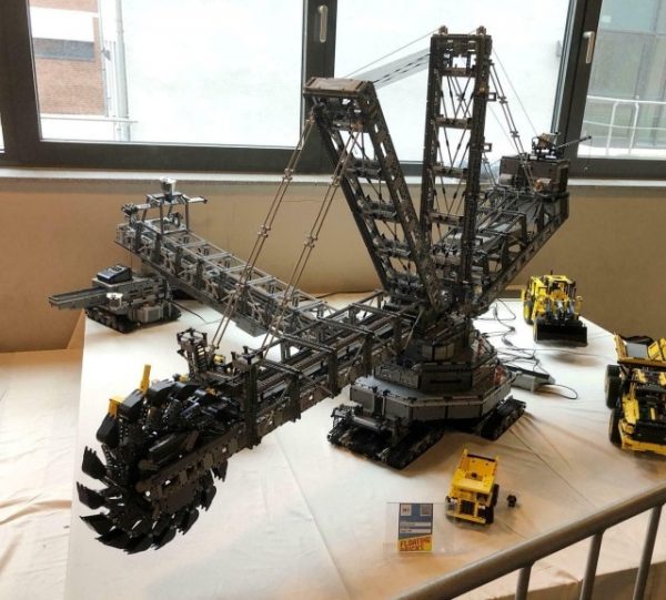 technology building block moc 42055 giant bucket wheel excavator high difficulty remote control assembling - MOULD KING