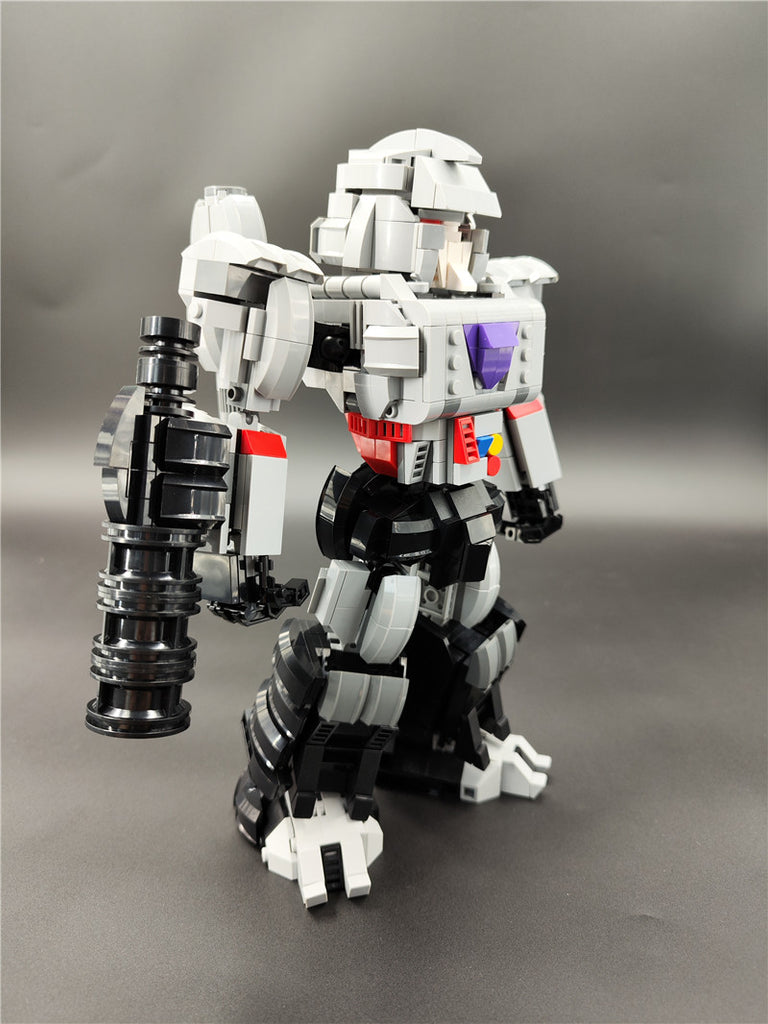 YOURBRICKS 20002 Megatron with 812 Pieces