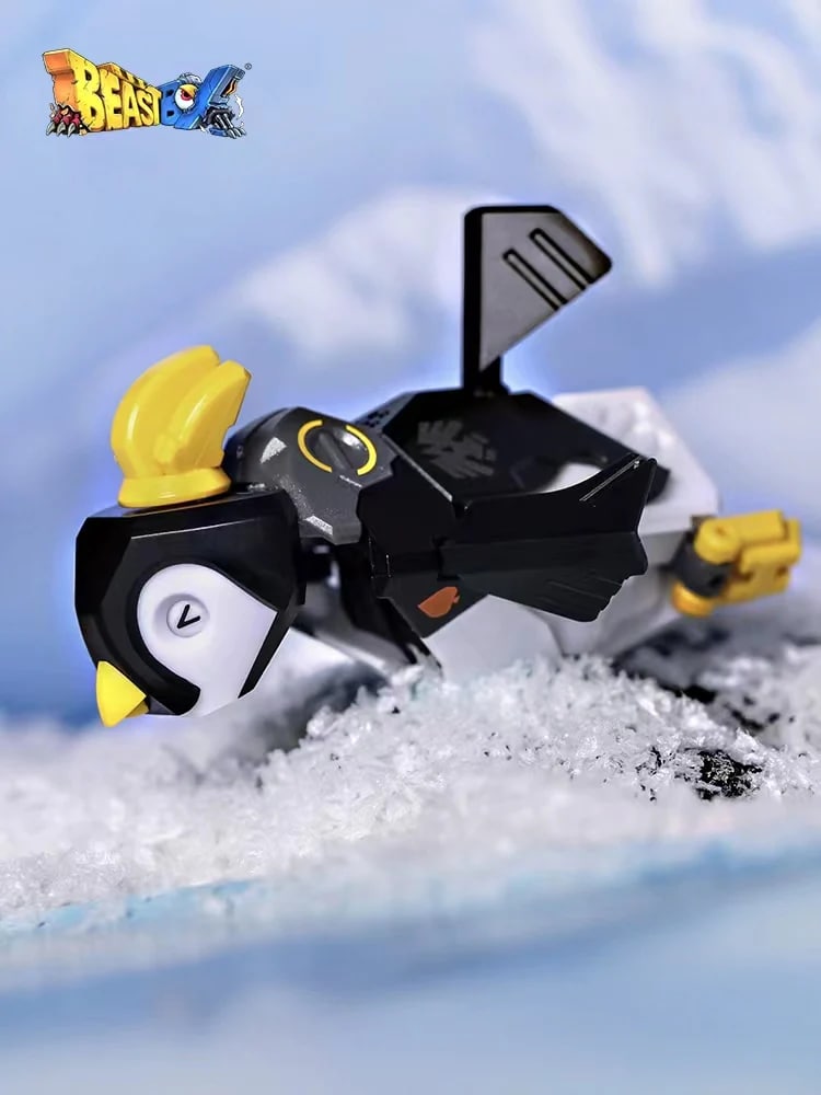 52TOYS BB-08 ICEQUBE Penguin